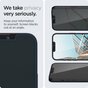 Spigen Privacy Glass Met Montage Frame 2 pack geschikt voor iPhone 13 Pro en iPhone 13 - gehard glas